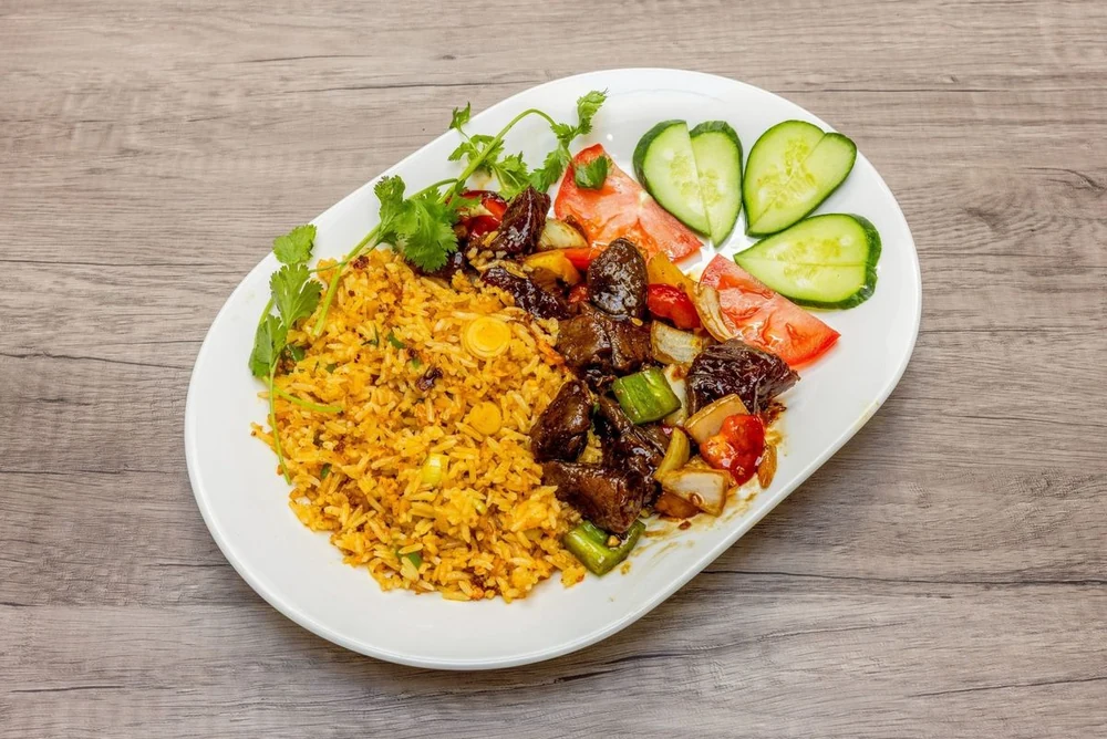 Shaking Beef Rice at Bep & Brew in Airdrie, AB
