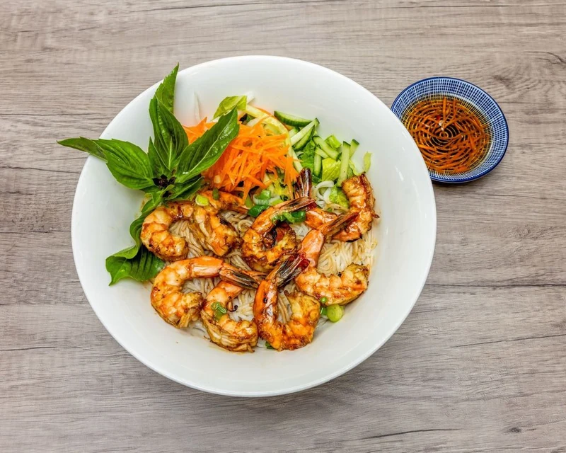 Grilled Shrimp Vermicelli at Bep & Brew, Airdrie AB