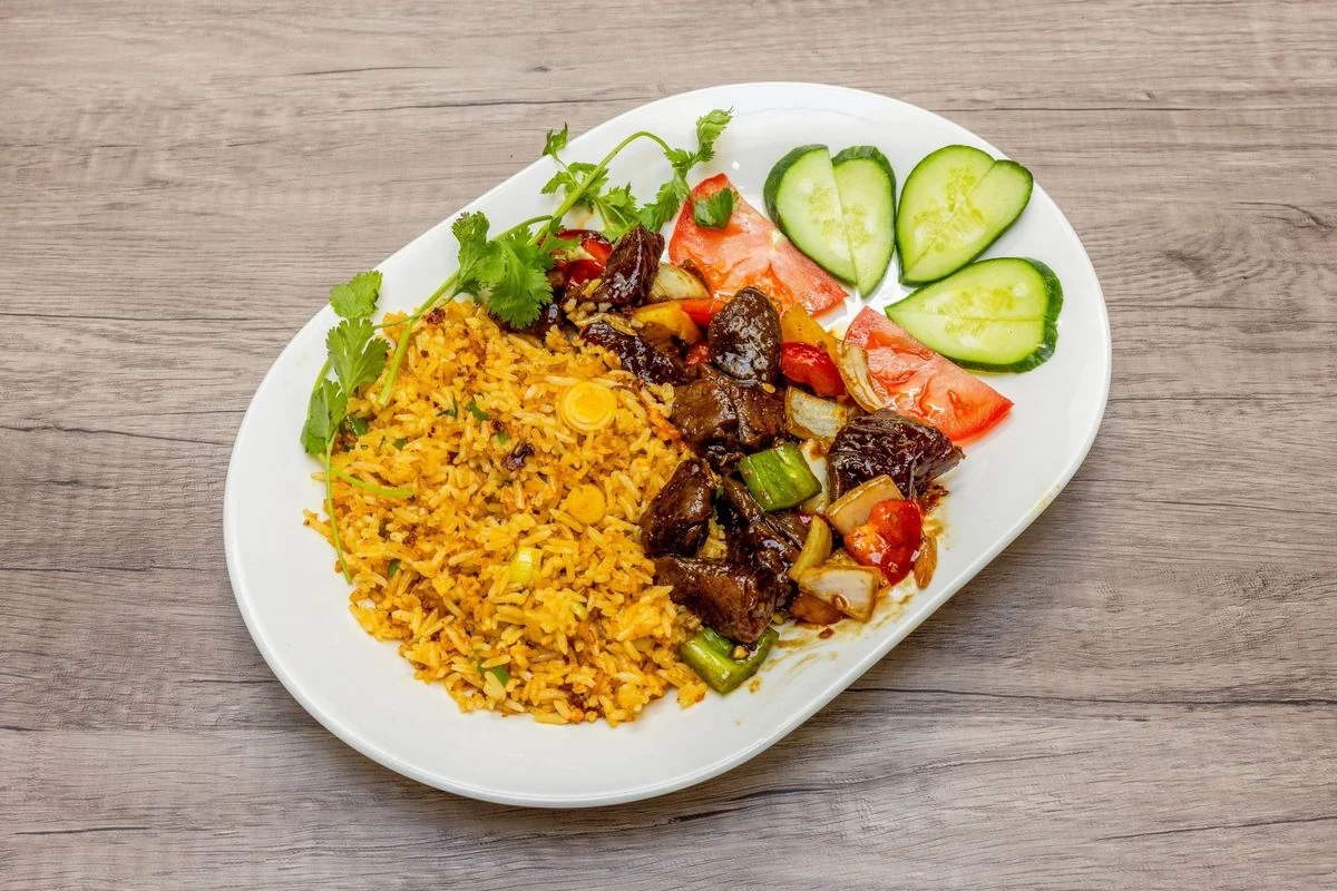 Shaking Beef Rice at Bep & Brew in Airdrie, AB